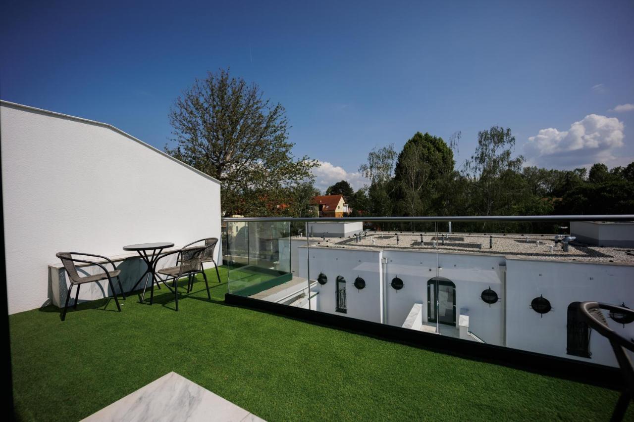 Villa Bauhaus Wellness Apartman Siofok Luaran gambar